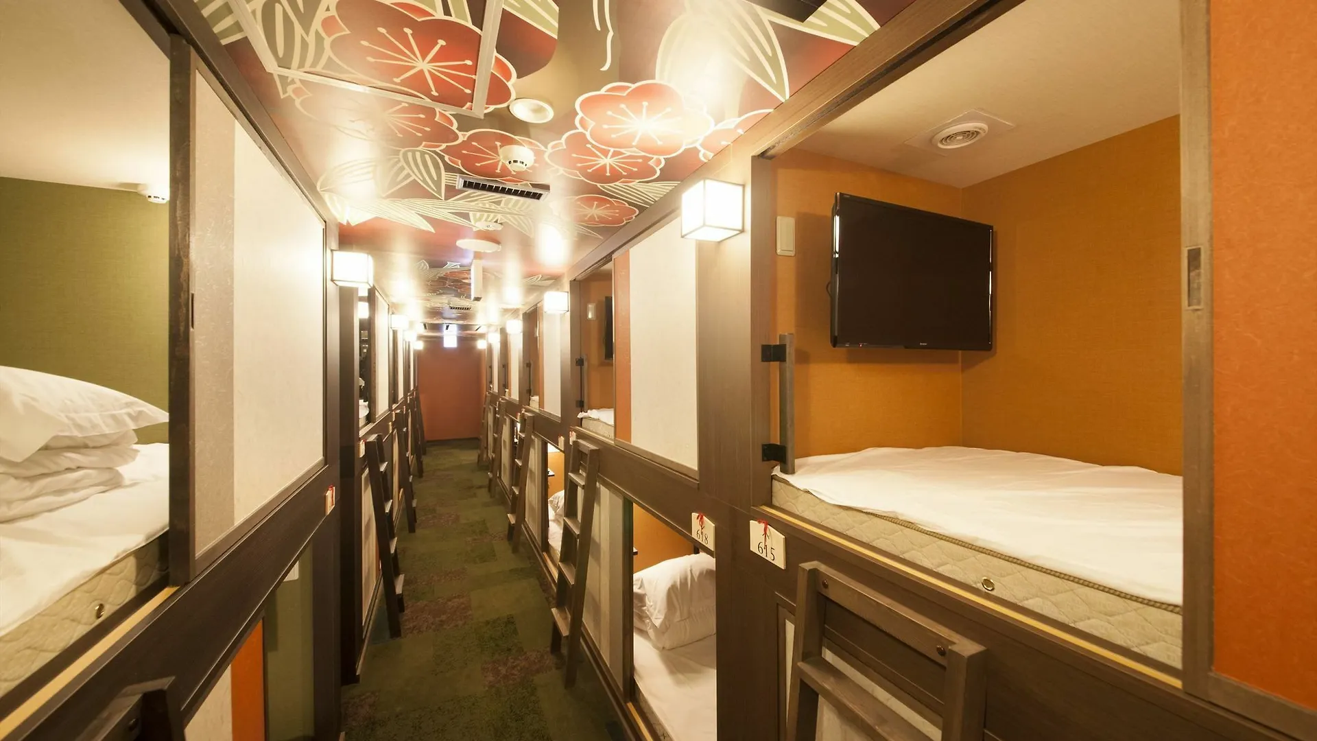 *** 胶囊旅馆 Centurion Cabin & Spa 京都 日本